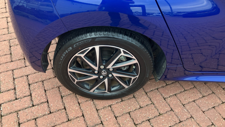 Toyota Yaris 1.5 Hybrid Design 5dr CVT Hybrid Hatchback